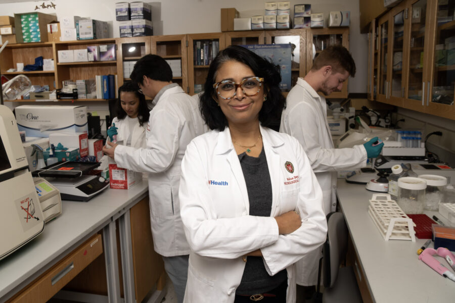 mahua dey in her lab